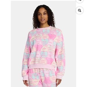 Wound Up Women’s Pink Candy Hearts Graphic Sweatshirt Size XL NWT